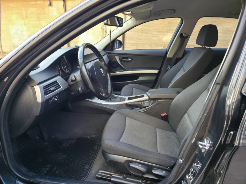 BMW 318 Е 90 Автоматик!, снимка 9 - Автомобили и джипове - 52868363