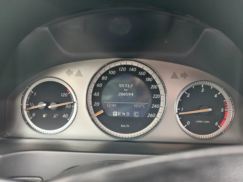 Mercedes-Benz C 220 Avantgarde | 2.2 CDI OM646 | ПОДГРЕВ , снимка 14 - Автомобили и джипове - 53131525