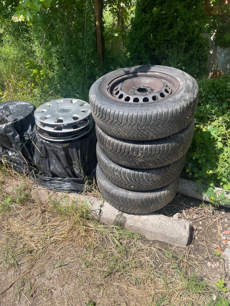 VW Golf 1.4 75PS с регистрация, снимка 9 - Автомобили и джипове - 53350612