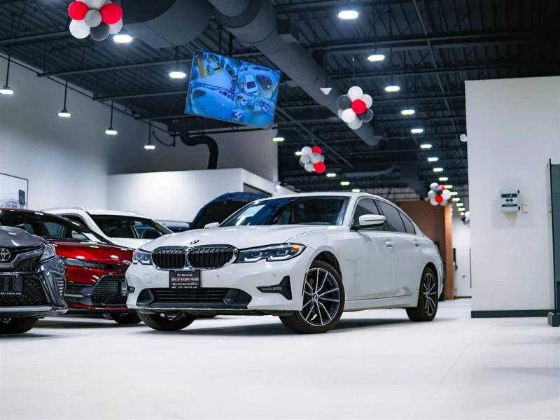 BMW 330 * HARMON&KARDON* * HeadUp* AвтоКредит* (ЦЕНА ДО БГ, снимка 2 - Автомобили и джипове - 53433920