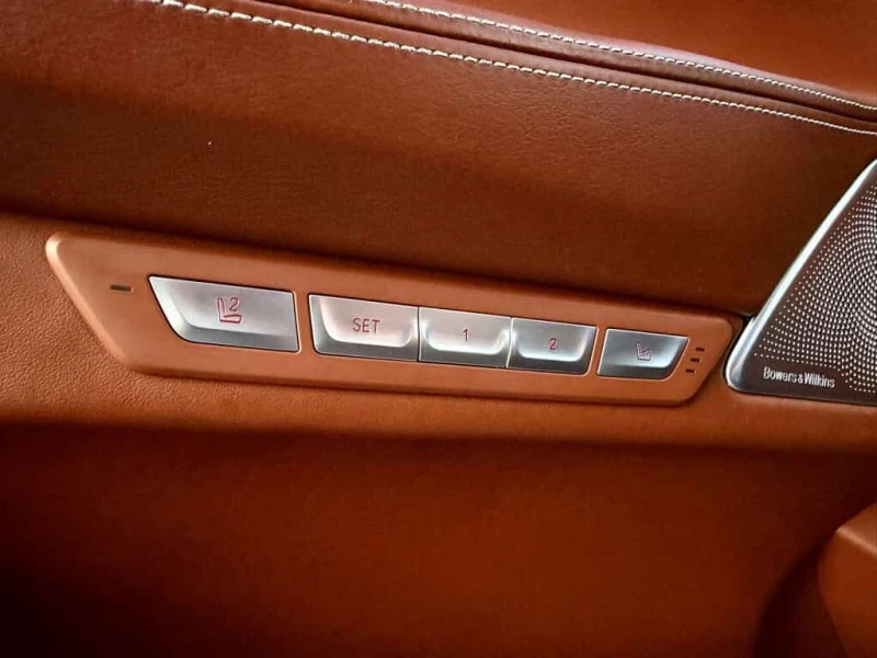 BMW 760 * xDrive 4dr All wheel Drive Sedan Automatic * CAR, снимка 16 - Автомобили и джипове - 53586182