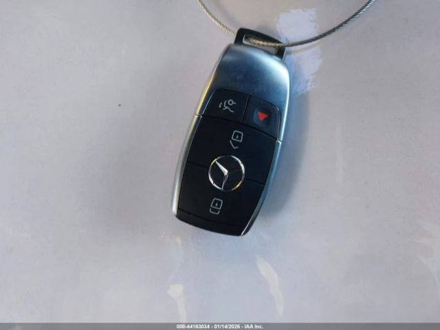 Mercedes-Benz C 300 | Цена до България, снимка 16 - Автомобили и джипове - 53649082