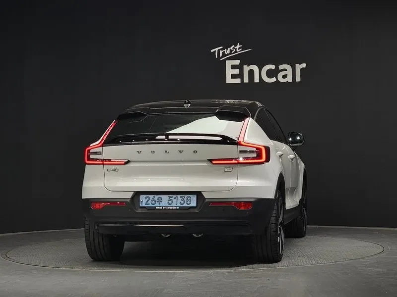 Volvo C40 САМО 30% АВАНС, снимка 4 - Автомобили и джипове - 56533681