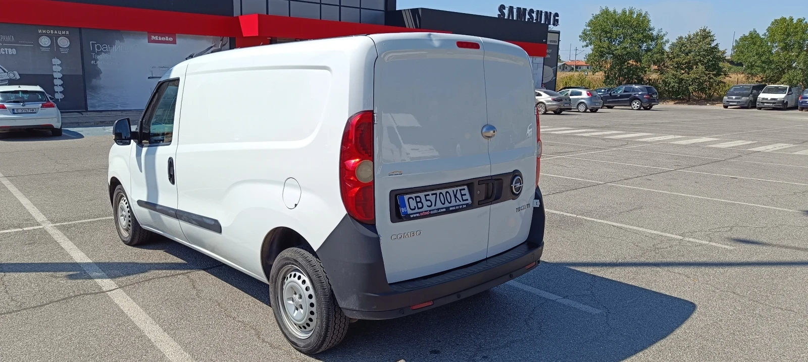 Opel Combo 1.6  MAXI 68770км - изображение 4