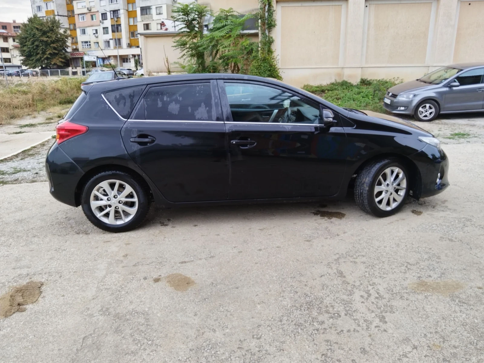 Toyota Auris  - изображение 2