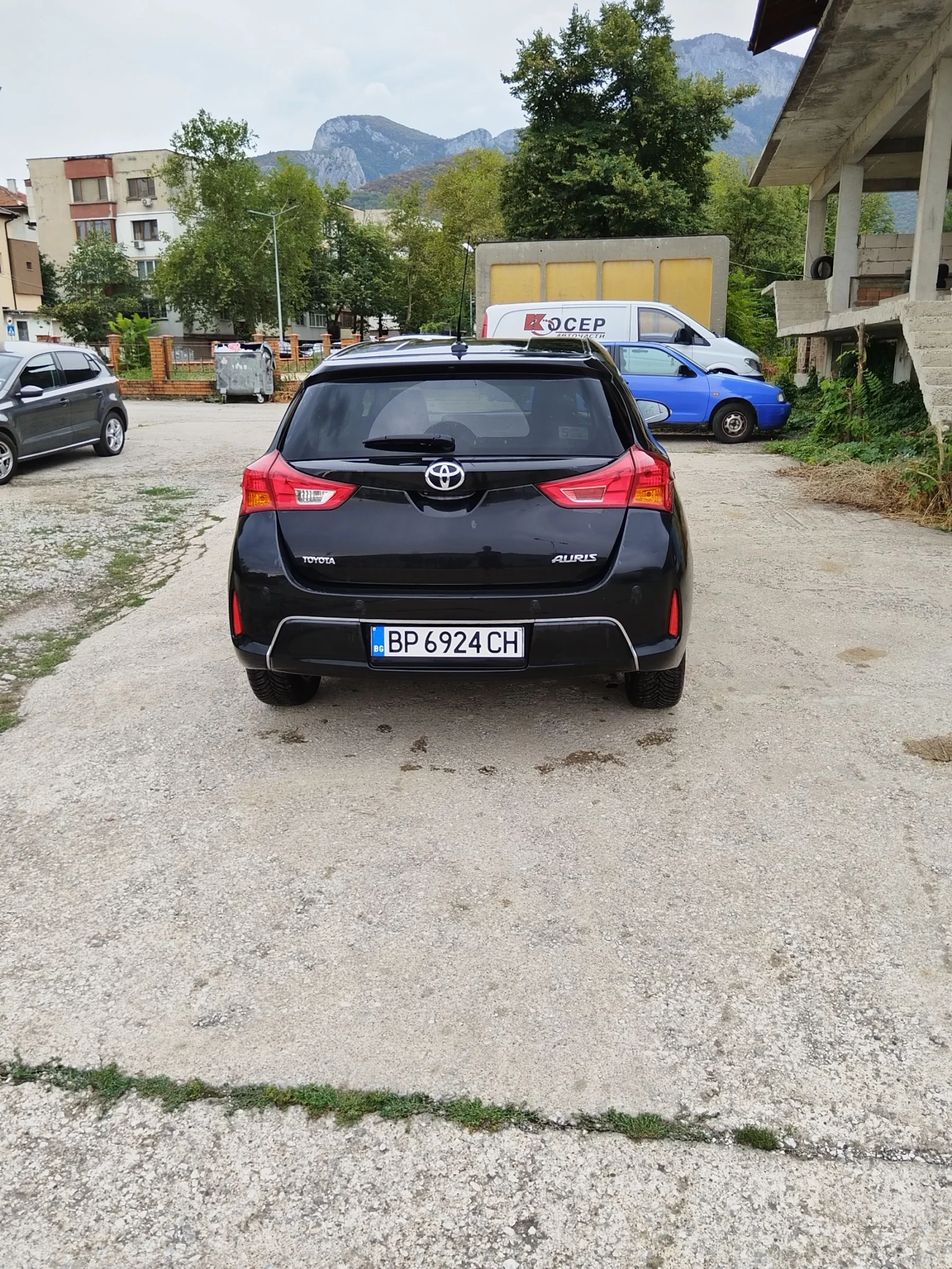 Toyota Auris  - изображение 3