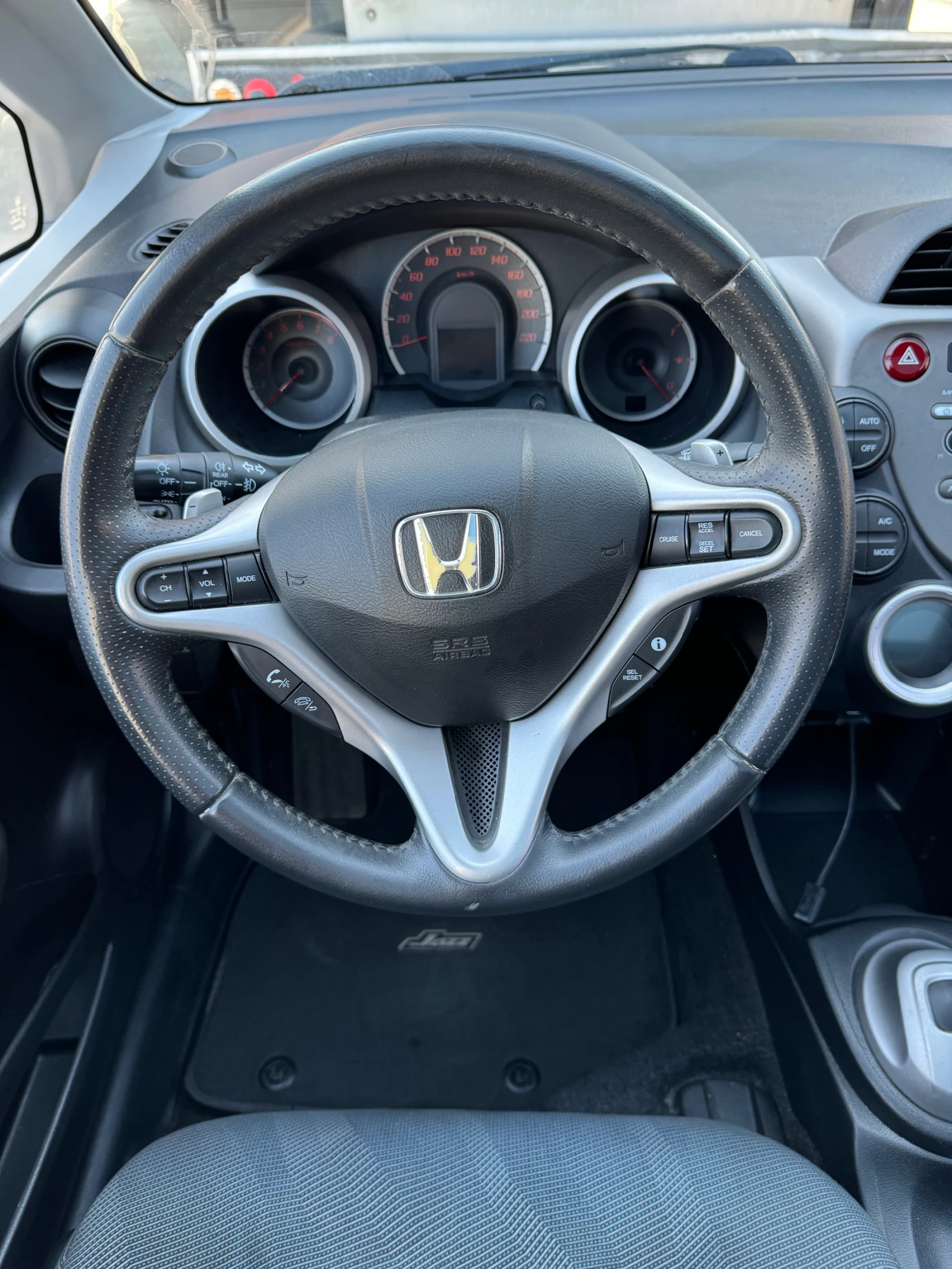 Honda Jazz Swiss TOP 1.4 | Mobile.bg — изображение 12