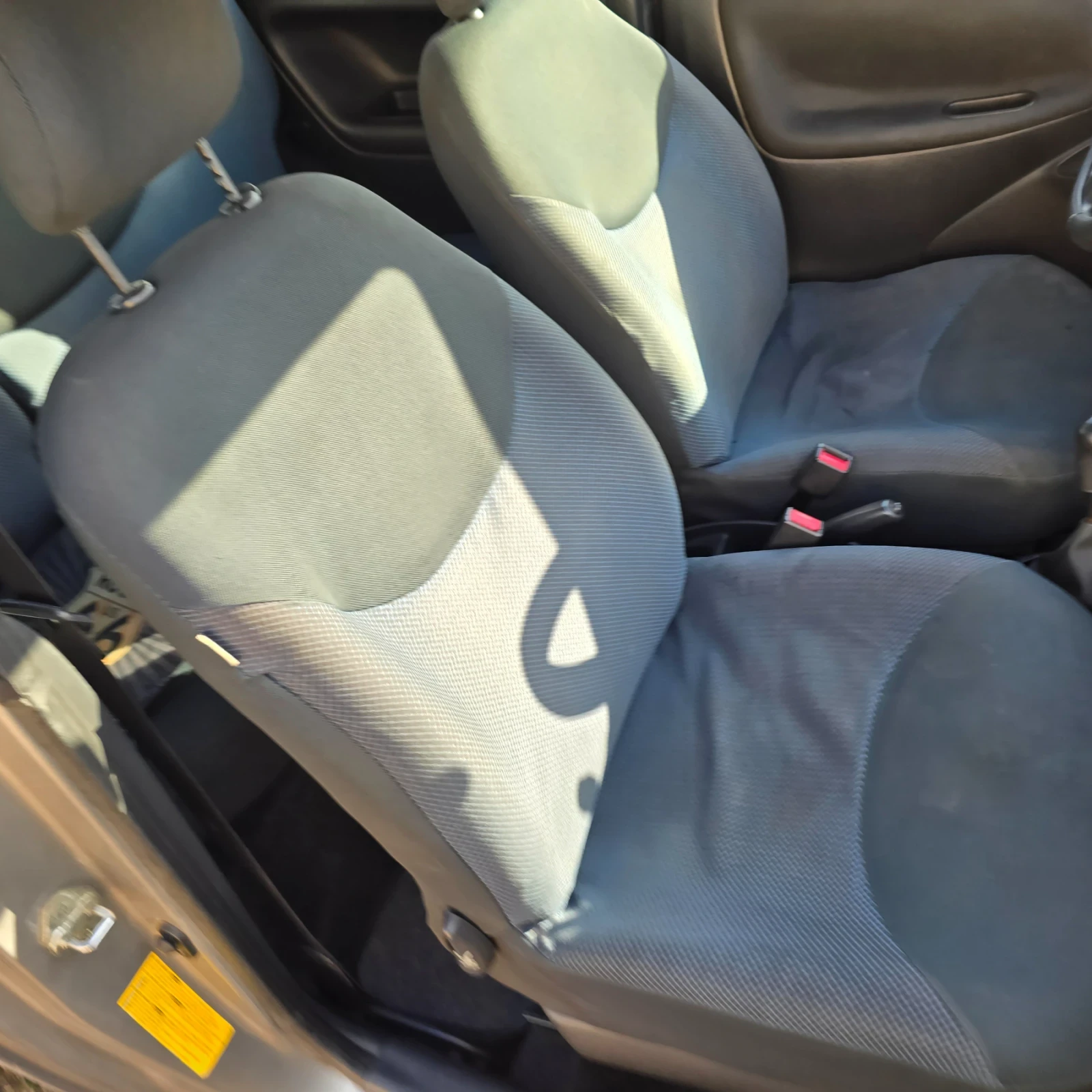 Toyota Yaris  - изображение 9