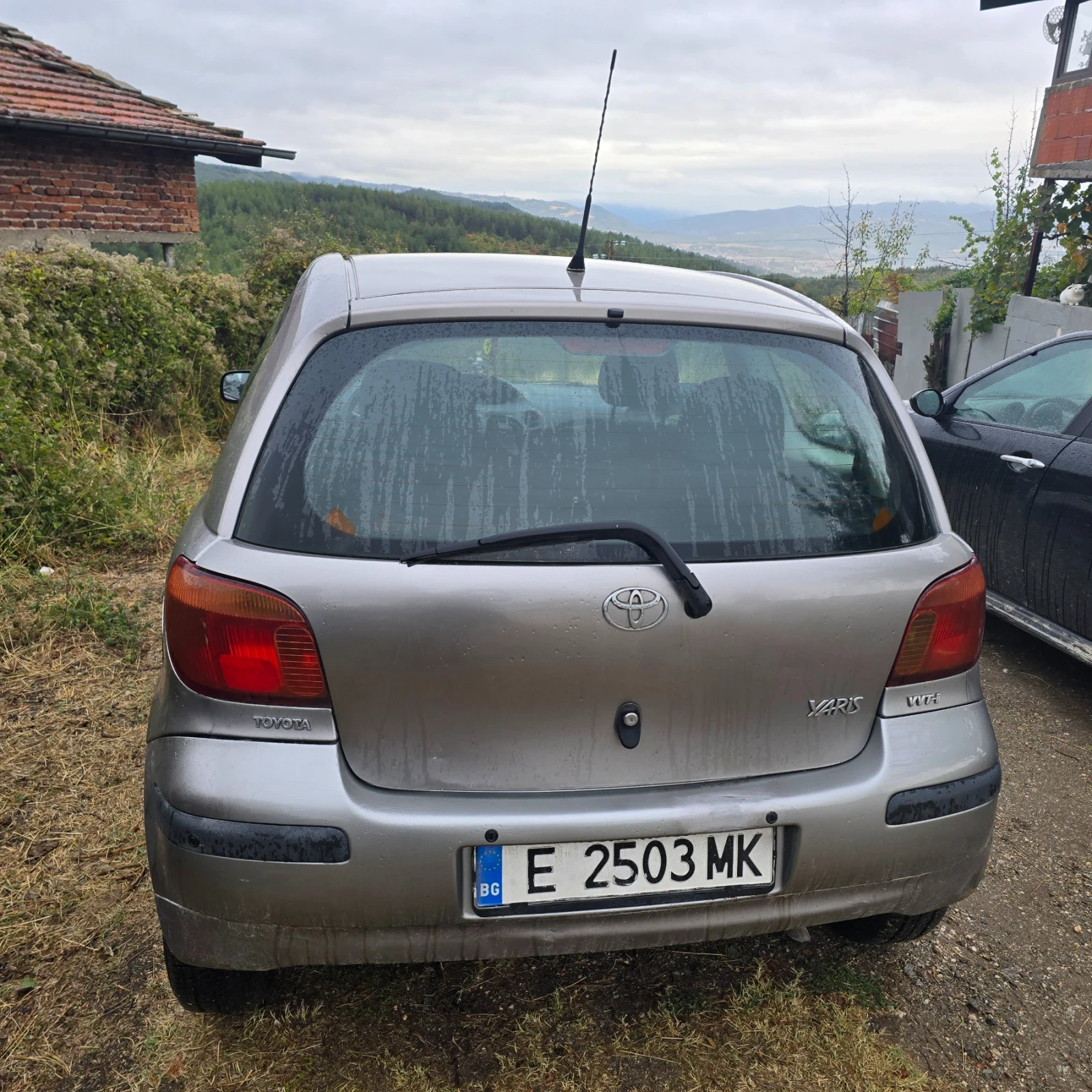 Toyota Yaris  - изображение 3