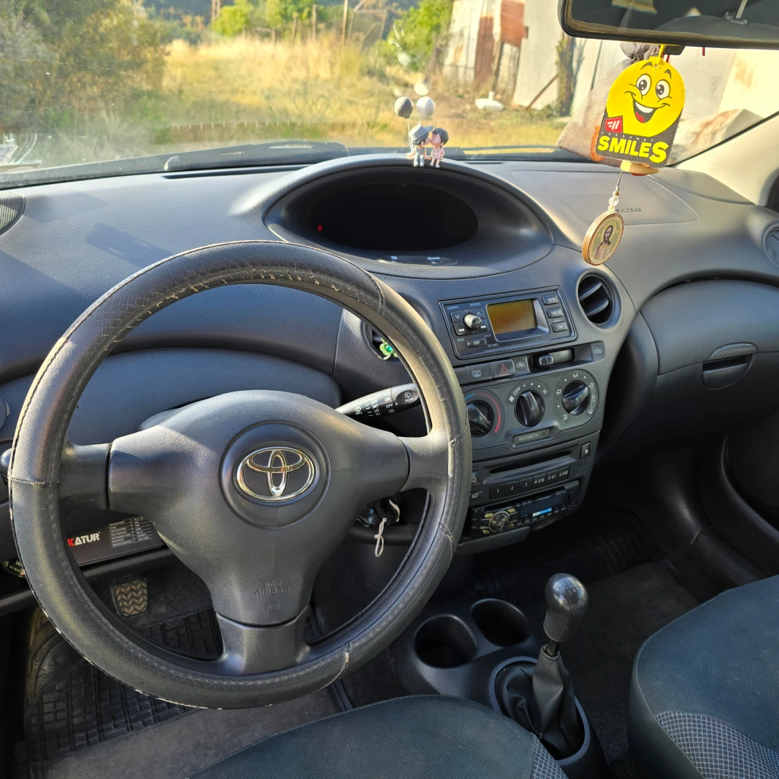 Toyota Yaris  - изображение 7