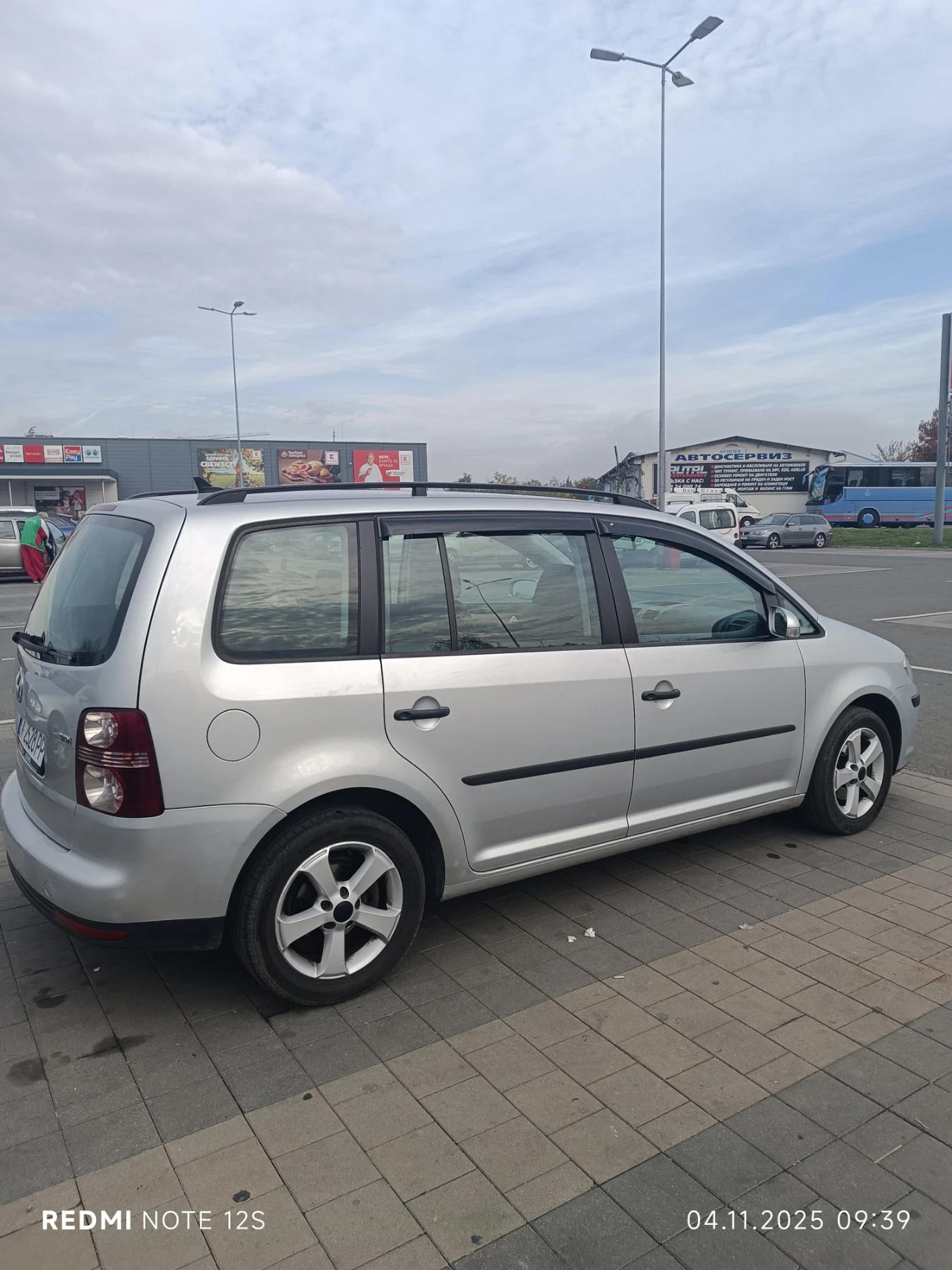 VW Touran  - изображение 3