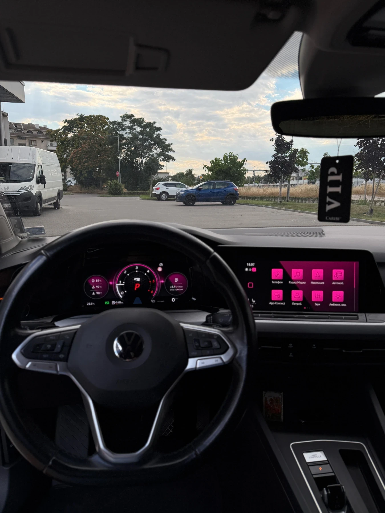 VW Golf 8 | 2.0TDI | DSG | 150КС. | 118хил. km | , снимка 6 - Автомобили и джипове - 55005289