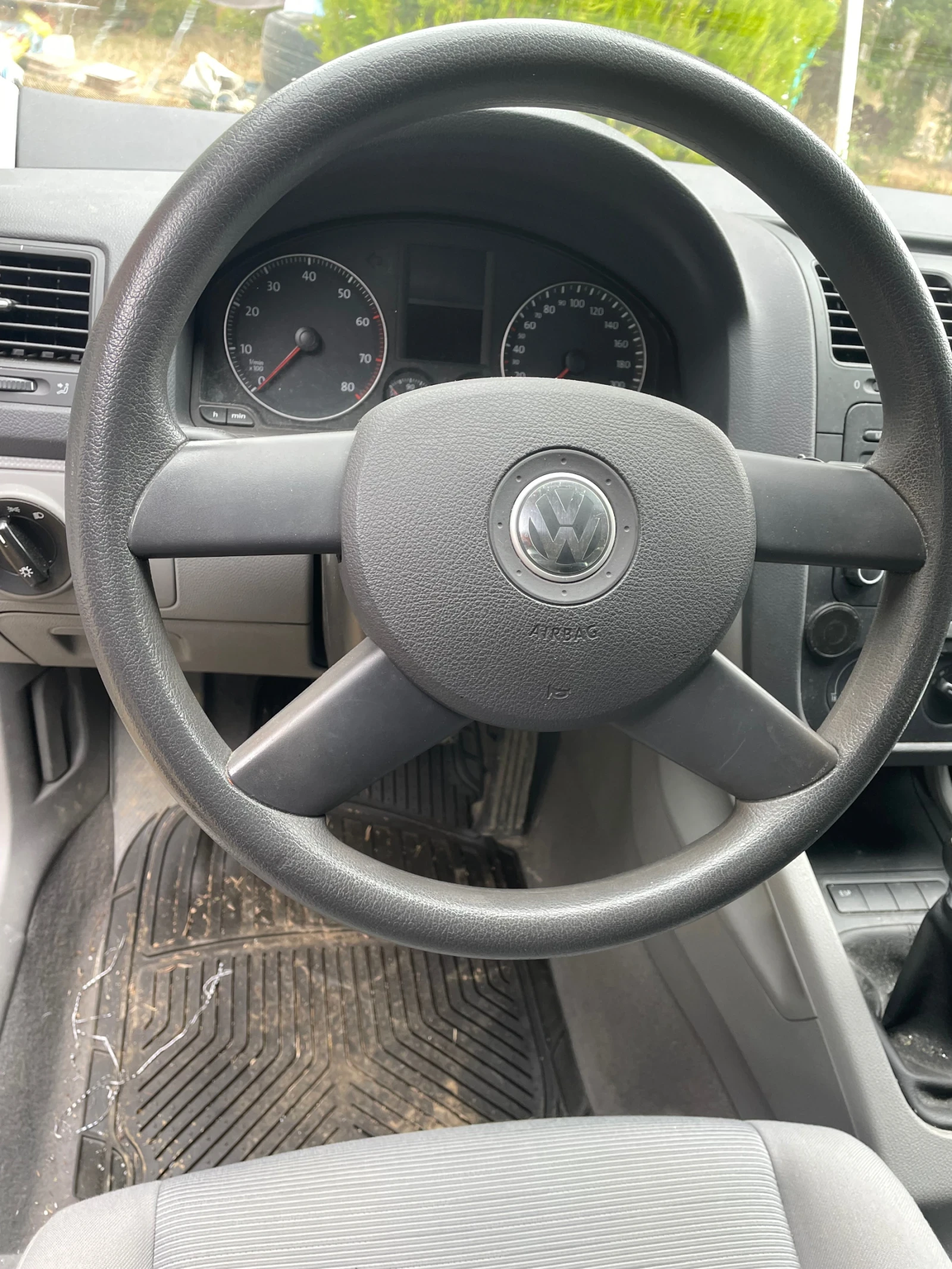 VW Golf 1.4 75PS с регистрация - изображение 6