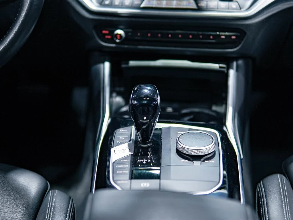 BMW 330 * HARMON&KARDON* * HeadUp* A���������* (���� �� �� | Mobile.bg � ����������� 17