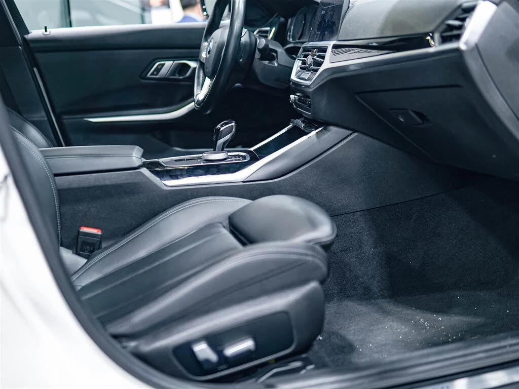 BMW 330 * HARMON&KARDON* * HeadUp* A���������* (���� �� �� | Mobile.bg � ����������� 15