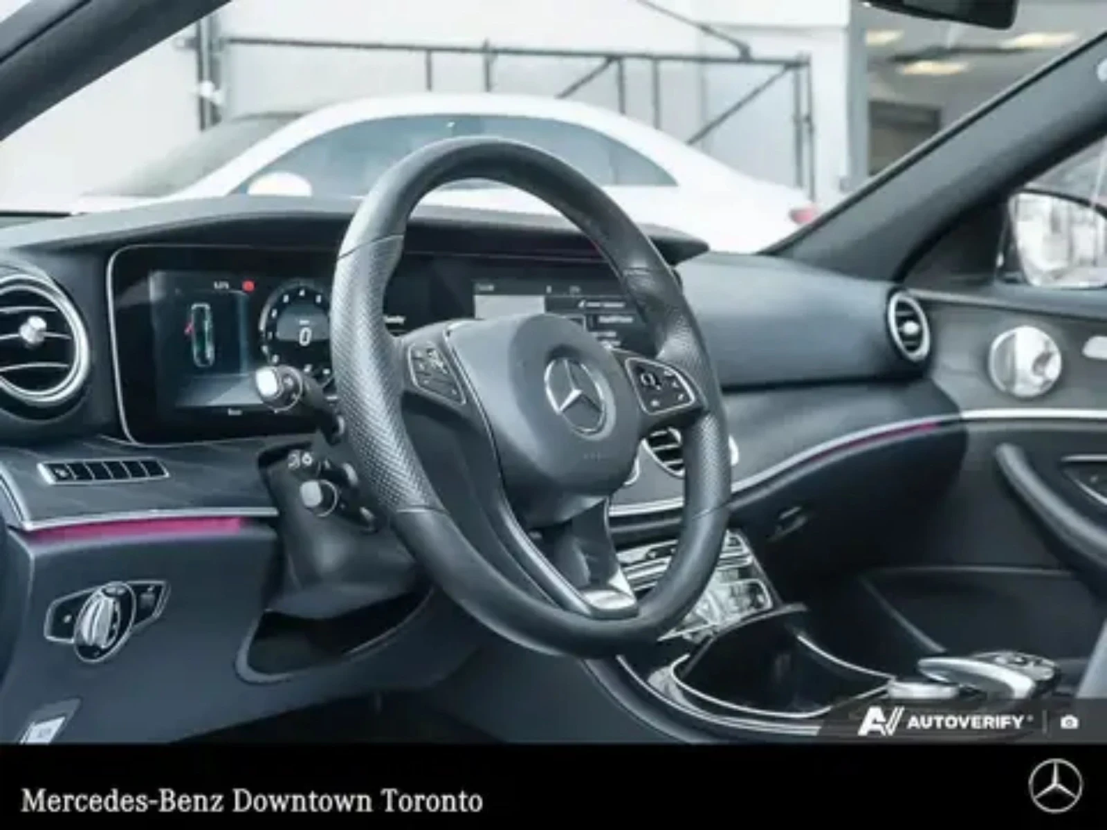 Mercedes-Benz E 400 2017/64000KM/M276/PANO/BURNMASTER/360/4MATIC, снимка 6 - Автомобили и джипове - 54031112