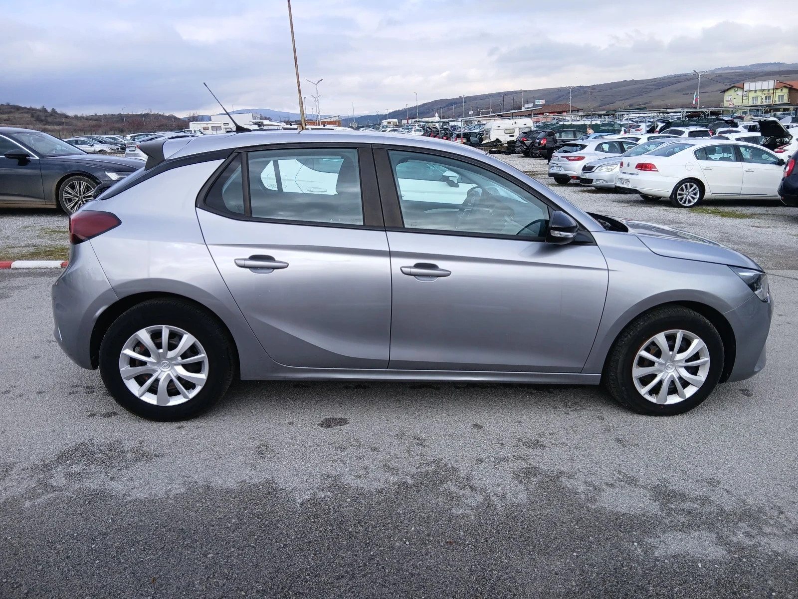 Opel Corsa 1.2i, снимка 8 - Автомобили и джипове - 54623815