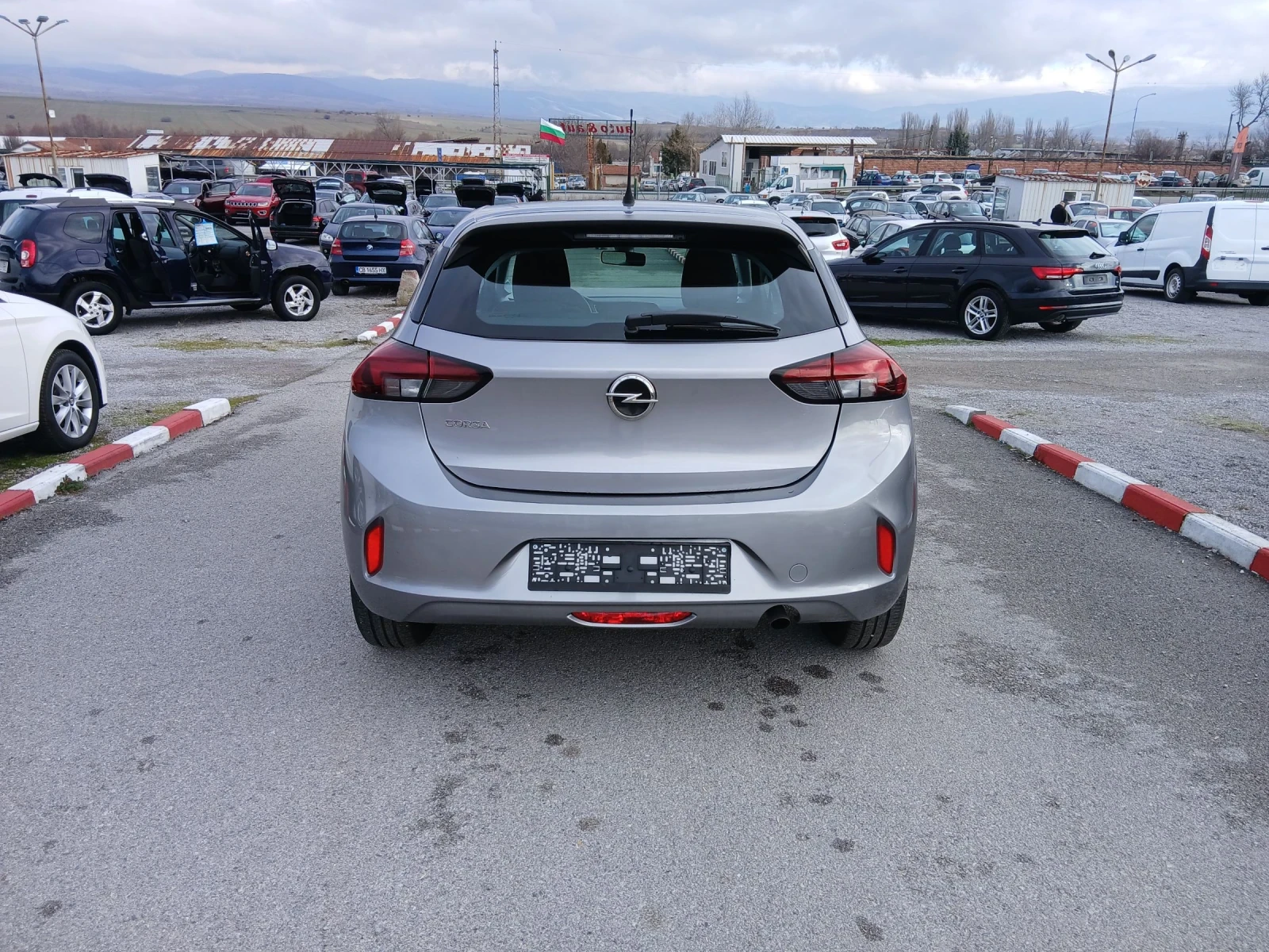 Opel Corsa 1.2i, снимка 6 - Автомобили и джипове - 54623815