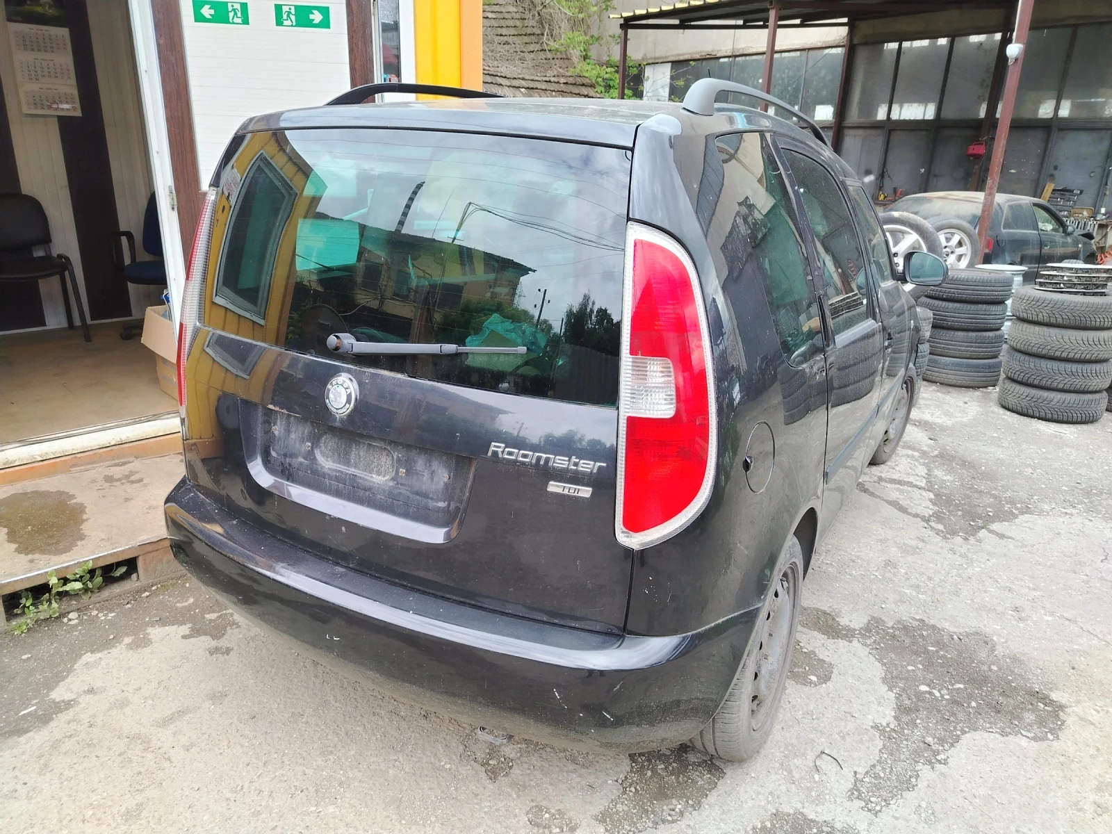 Skoda Roomster, снимка 2 - Автомобили и джипове - 54645141