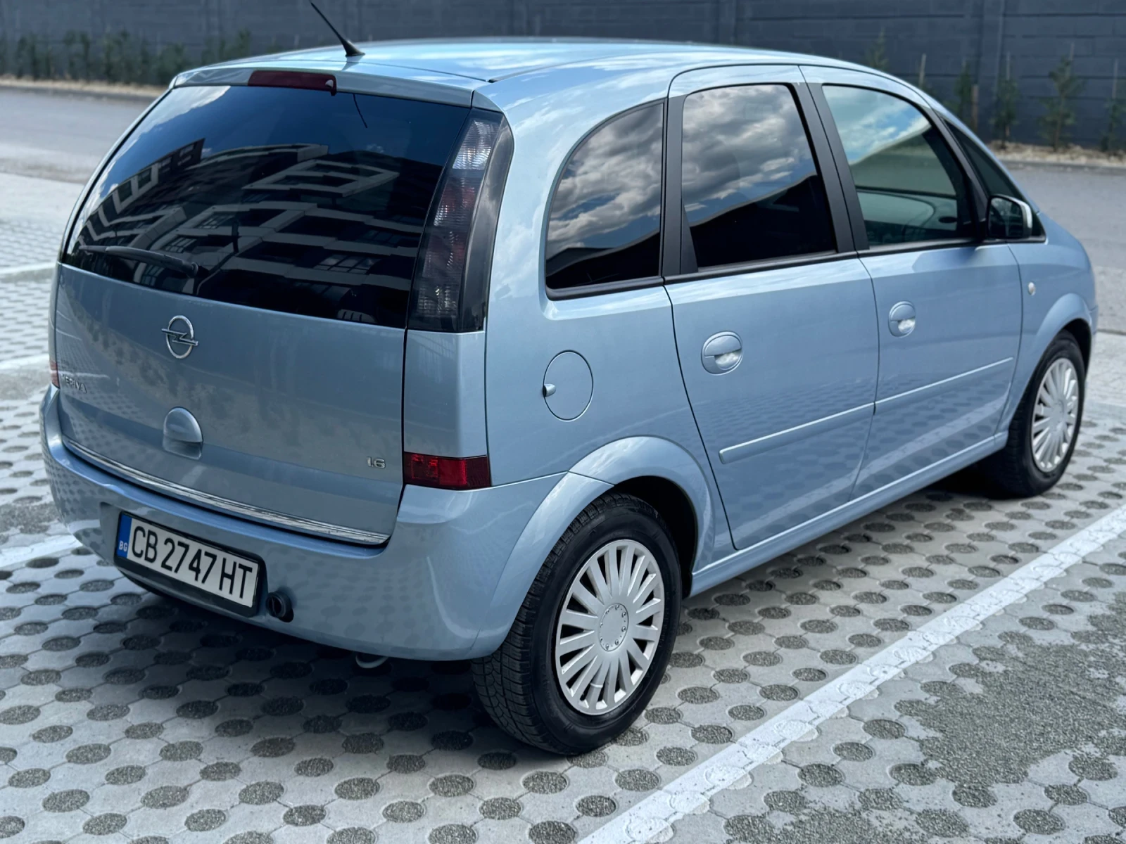 Opel Meriva 1.6i Газово Автомат, снимка 6 - Автомобили и джипове - 54668196