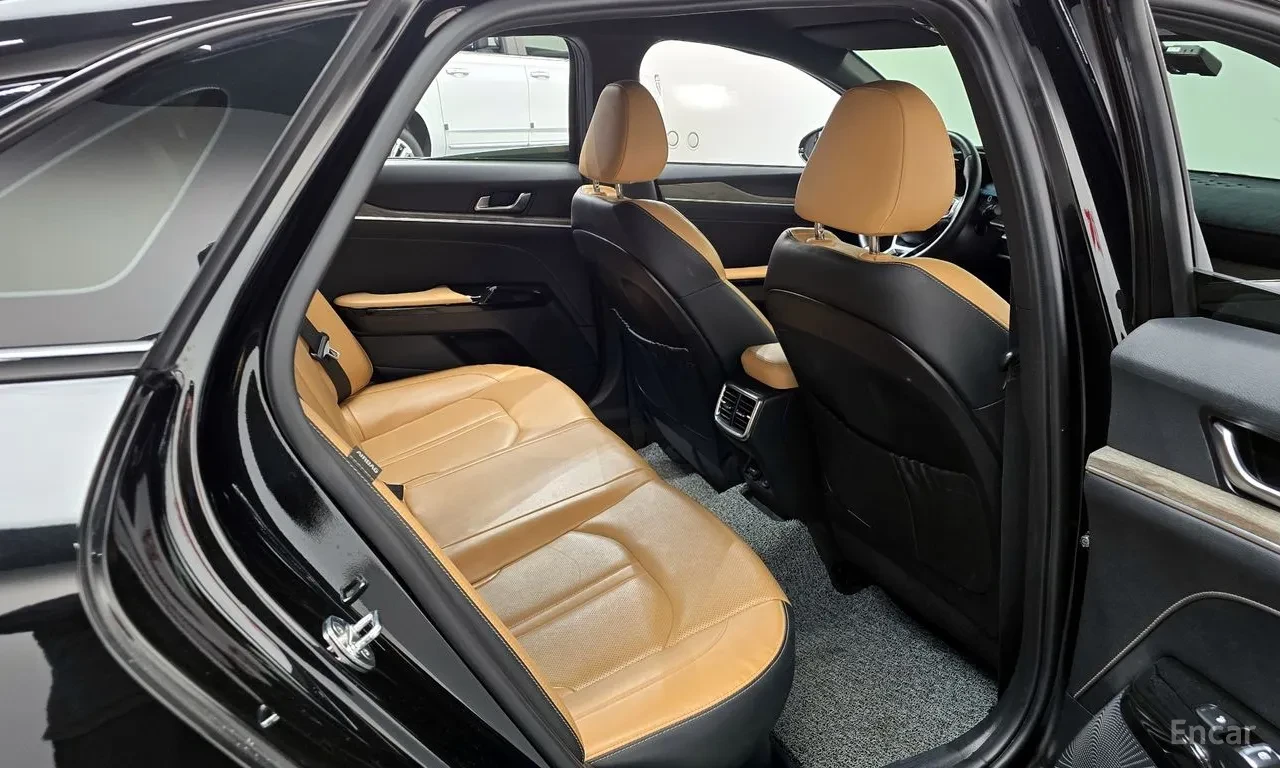 Kia K5 Hybrid 3rd Generatio, снимка 11 - Автомобили и джипове - 54749692