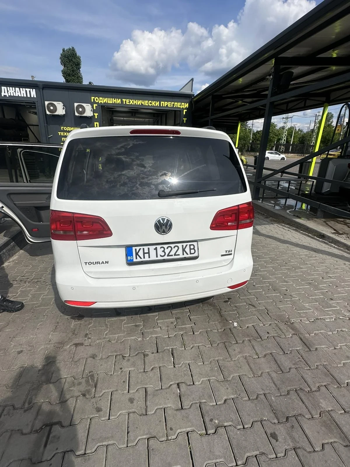 VW Touran, снимка 2 - Автомобили и джипове - 54983075