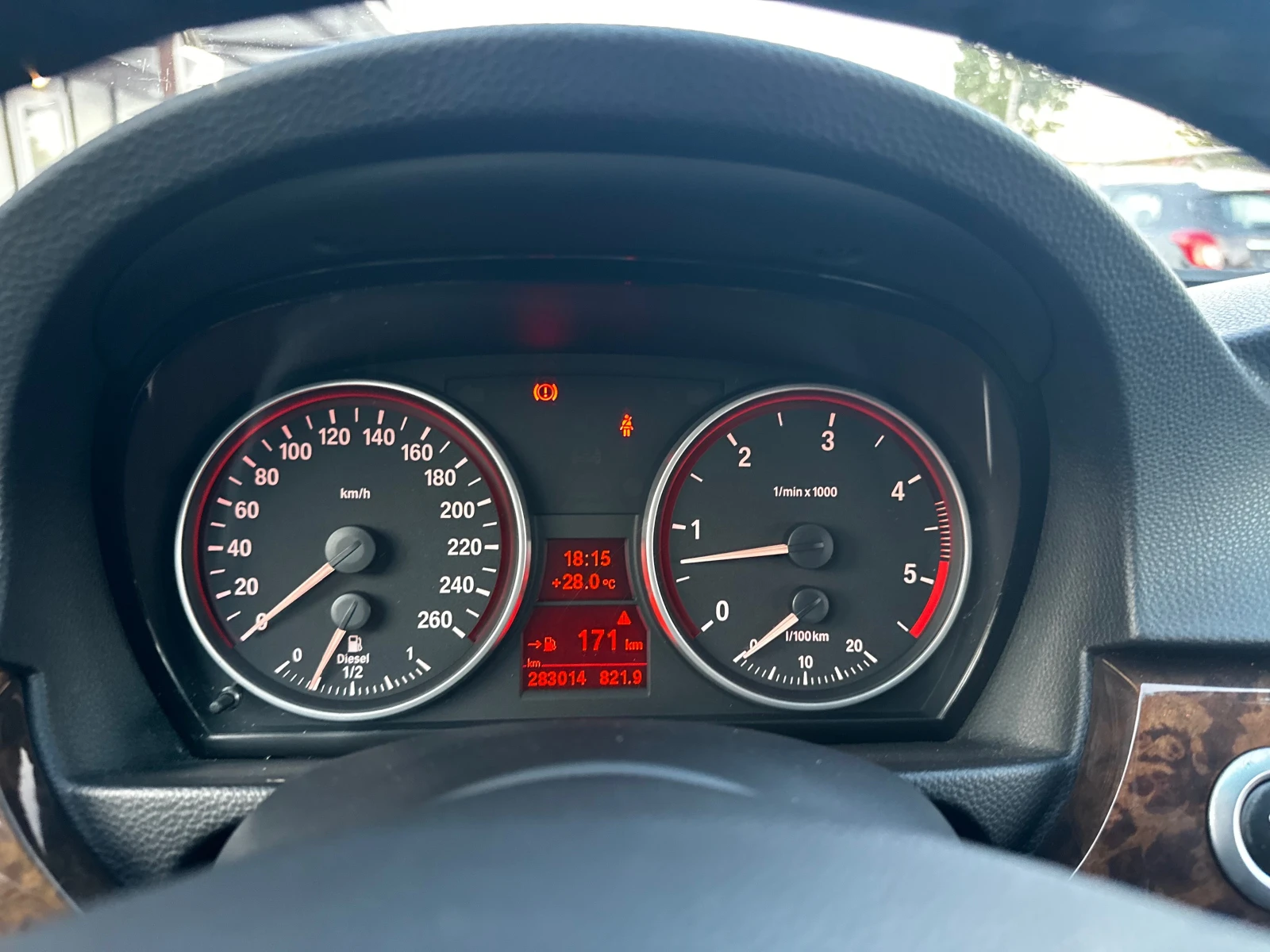 BMW 330 d M-pack Ръчка, снимка 11 - Автомобили и джипове - 55482659