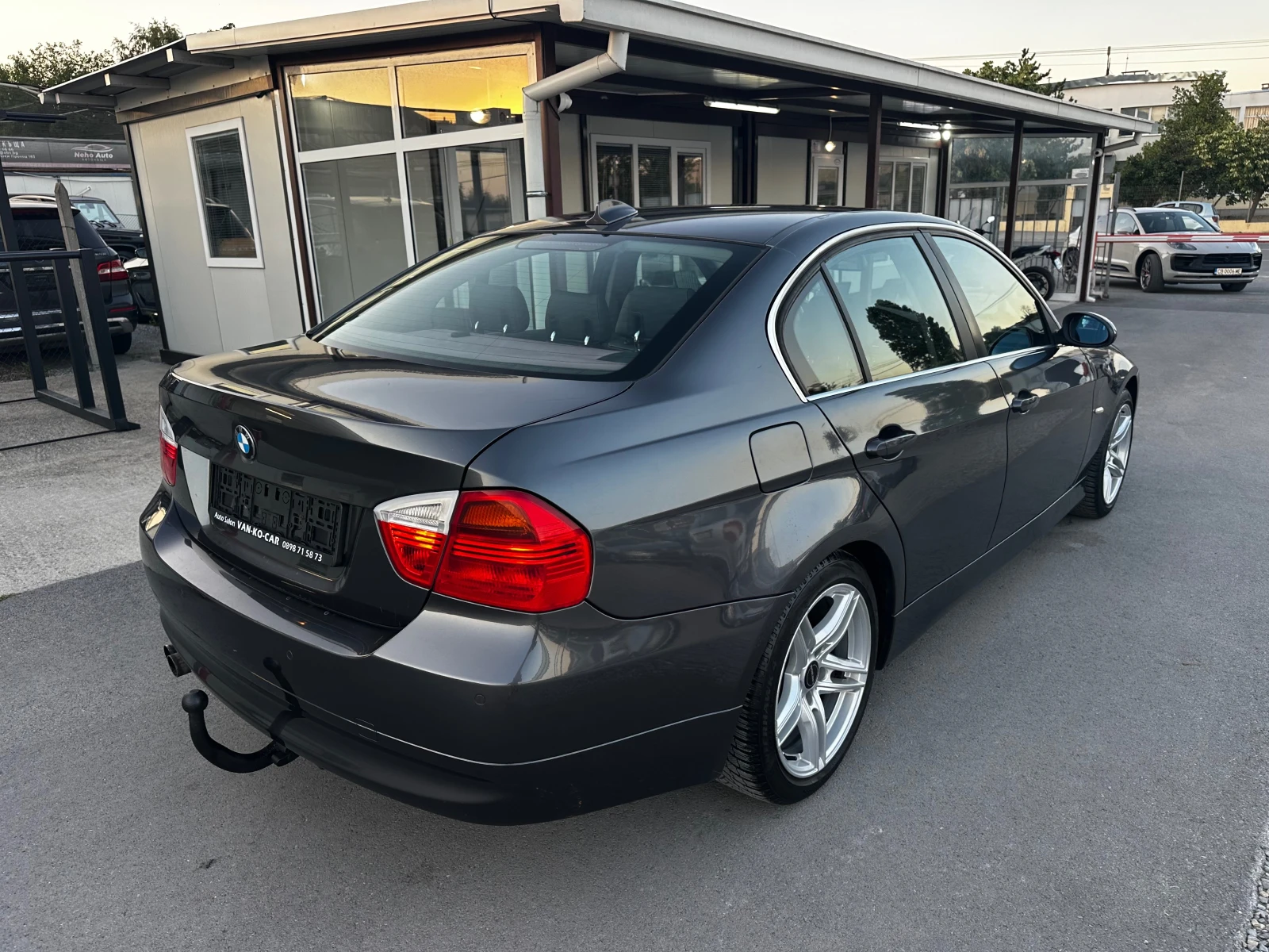 BMW 330 d M-pack Ръчка, снимка 2 - Автомобили и джипове - 55482659