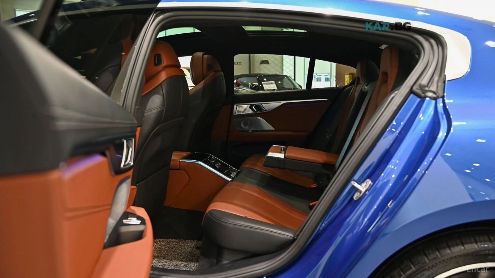 BMW M8 M* SPORT* XDRIVE* LASER LIGHTS ОБДУХВАНЕ* ДИСТРОН, снимка 9 - Автомобили и джипове - 55982967