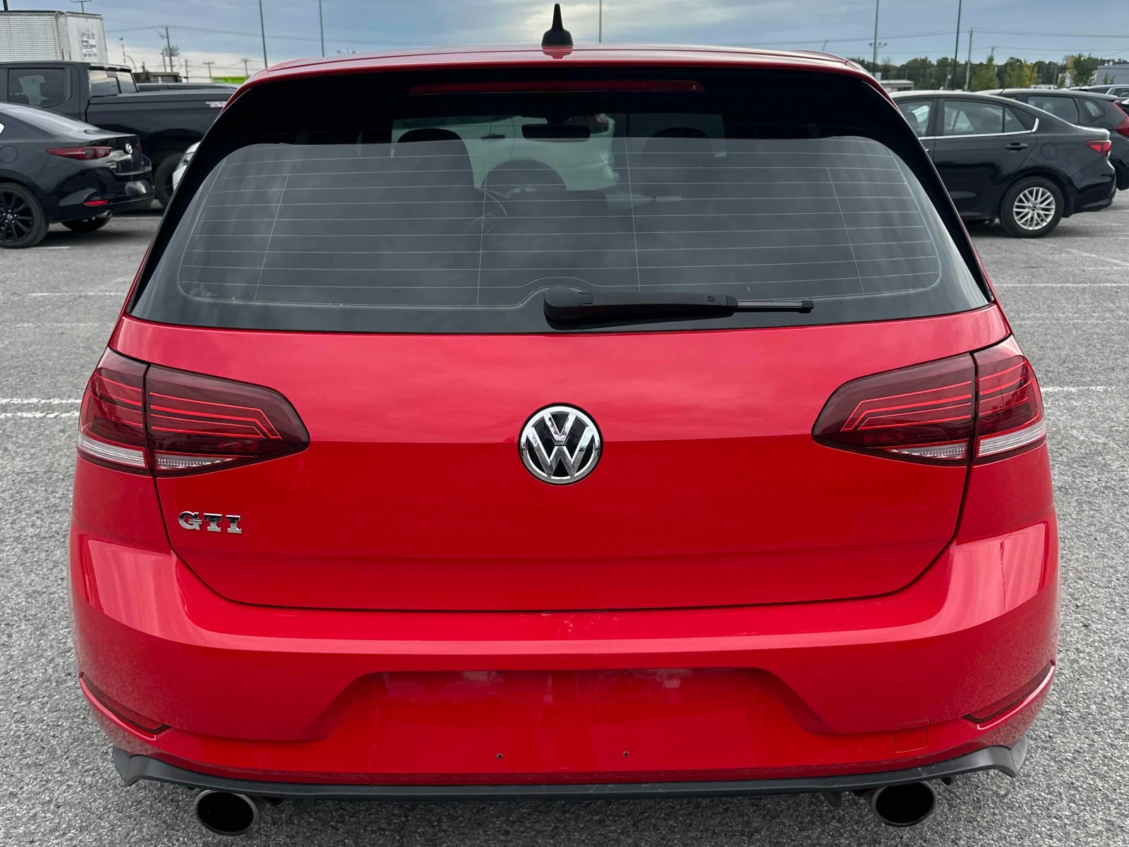 VW Golf  5 door Manual / CARFAX / АВТОКРЕДИТ , снимка 5 - Автомобили и джипове - 56116661