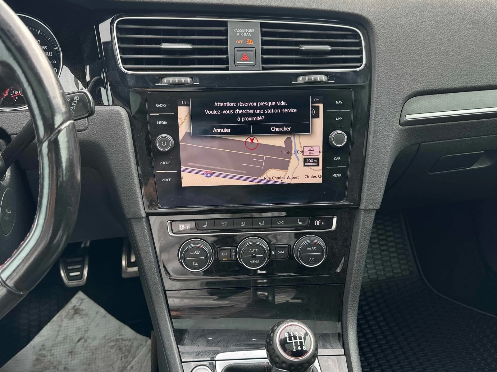 VW Golf  5 door Manual / CARFAX / АВТОКРЕДИТ , снимка 9 - Автомобили и джипове - 56116661