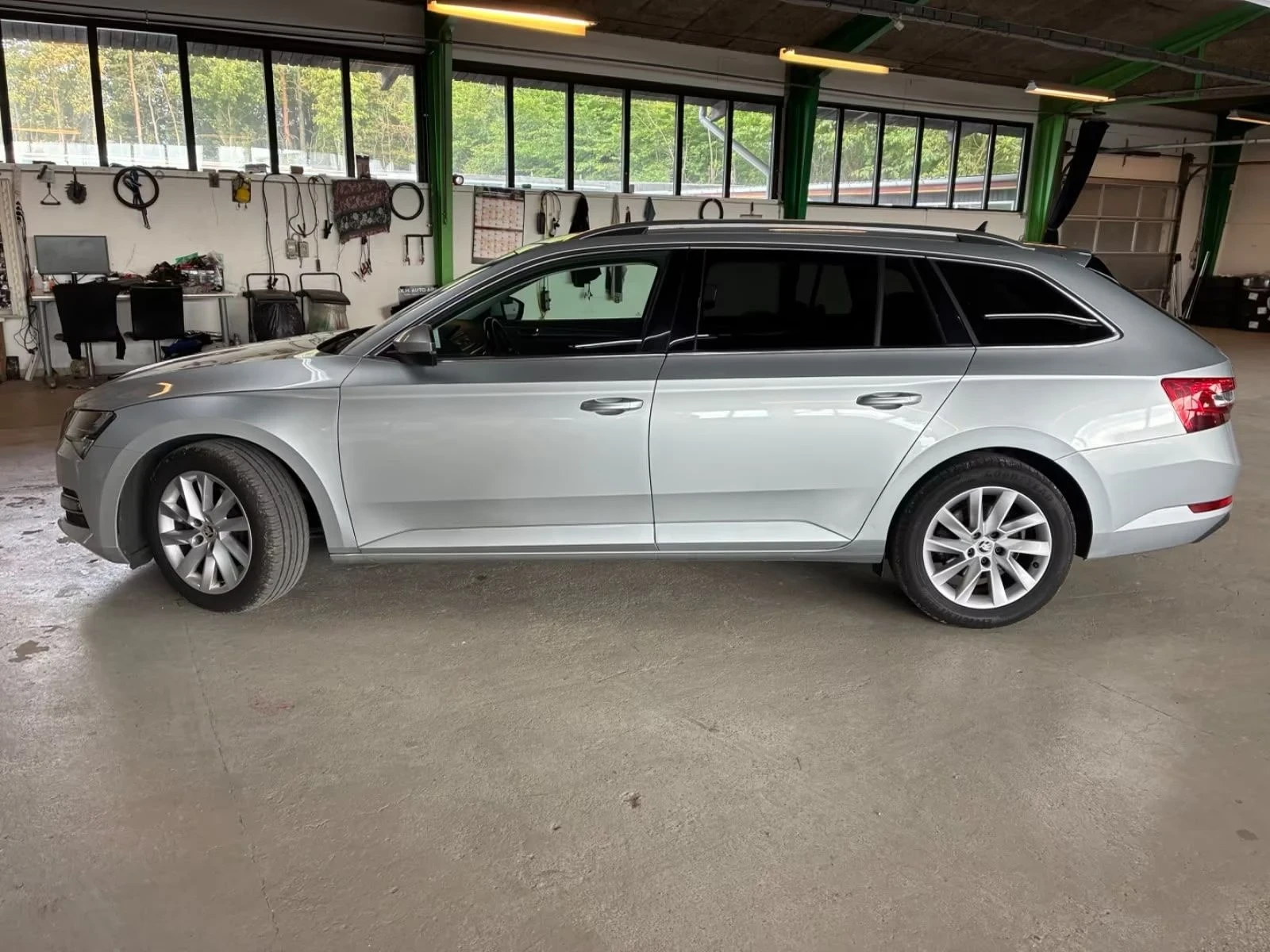Skoda Superb 2.0 TDI 150 | Combi | DSG7 | MY2021, снимка 7 - Автомобили и джипове - 56149896