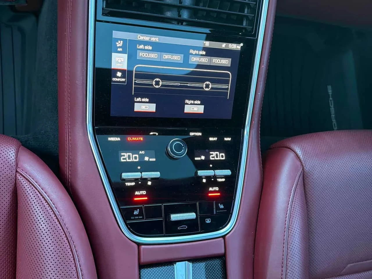Porsche Panamera * Turbo S * АВТОКРЕДИТ БЕЗ ПЪРВОНАЧАЛНА ВНОСКА* , снимка 13 - Автомобили и джипове - 56192482