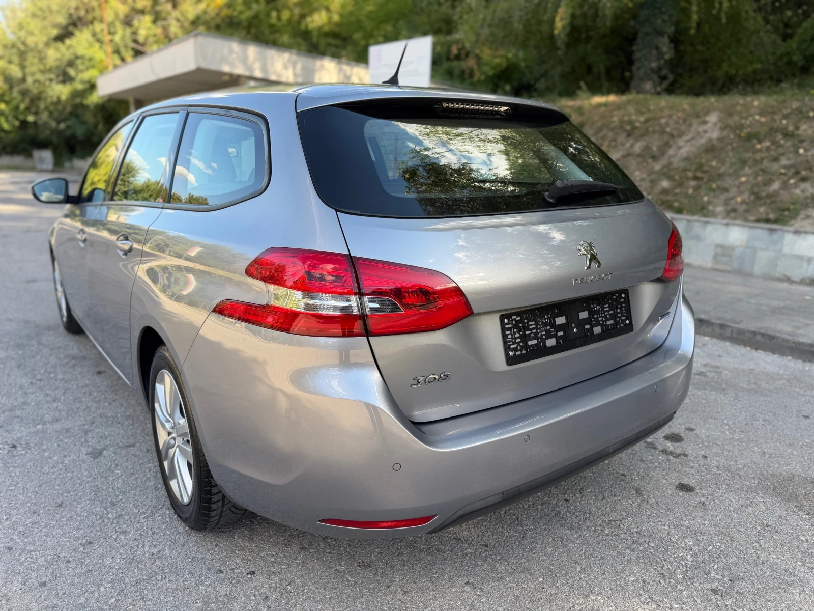 Peugeot 308 1.6 HDI 120 kc., снимка 4 - Автомобили и джипове - 56223525
