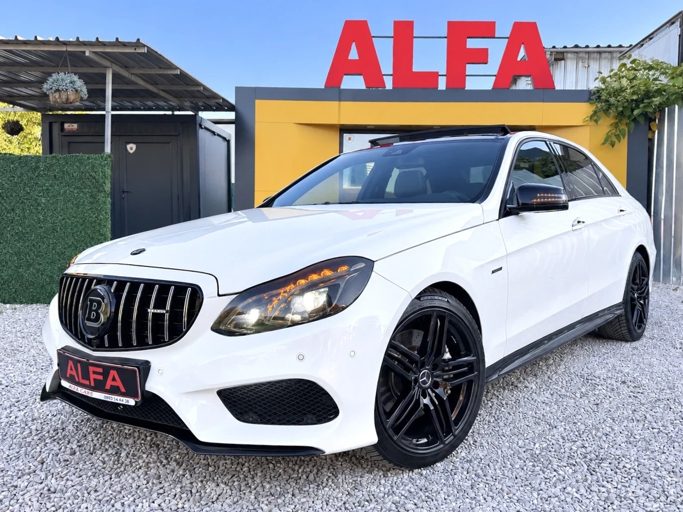 Mercedes-Benz E 350 d/4x4/BRABUS/БЯЛА ПЕРЛА/ПАНО+ КАМЕРА+ HARMАN/KARDO