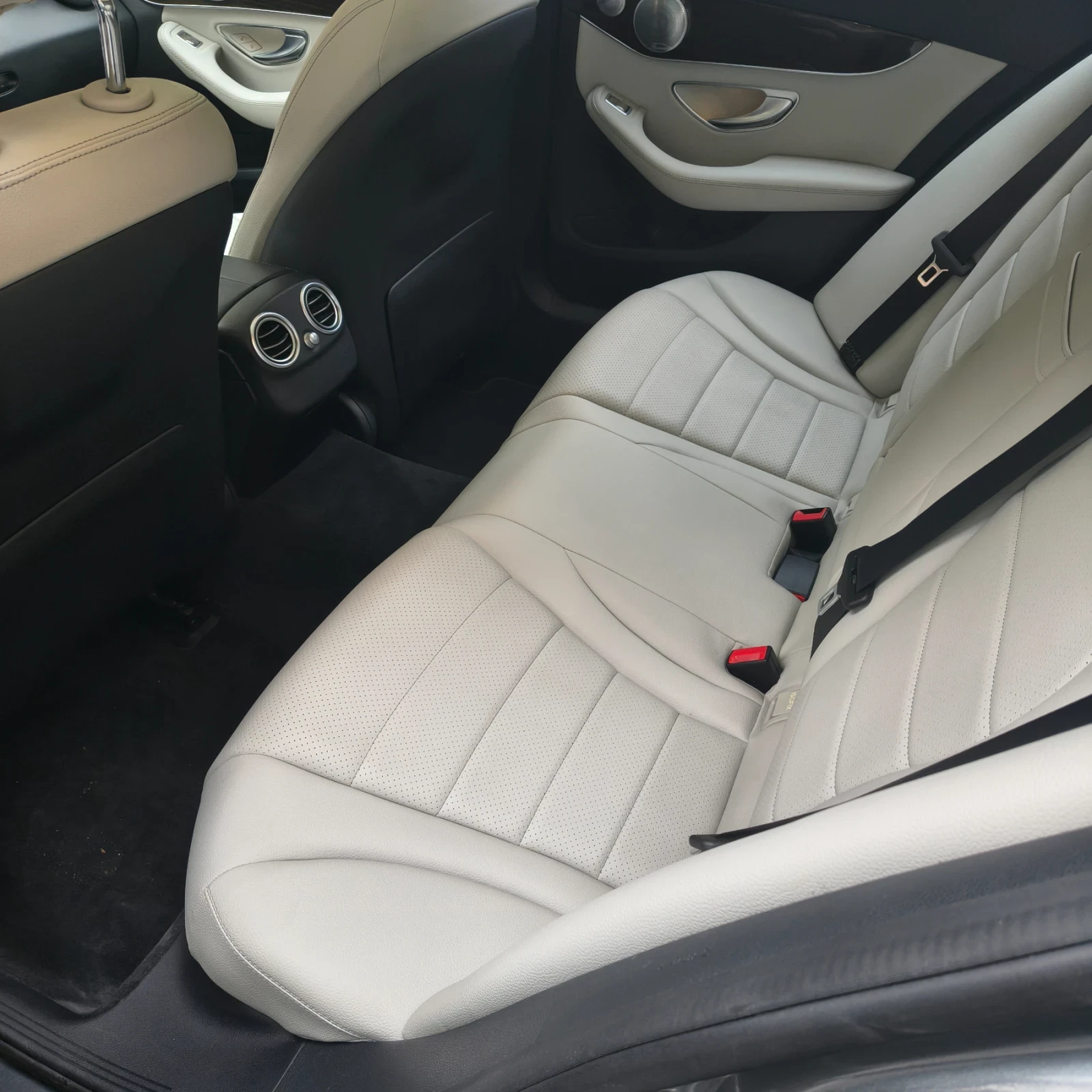 Mercedes-Benz C 300 С300, снимка 11 - Автомобили и джипове - 56683130
