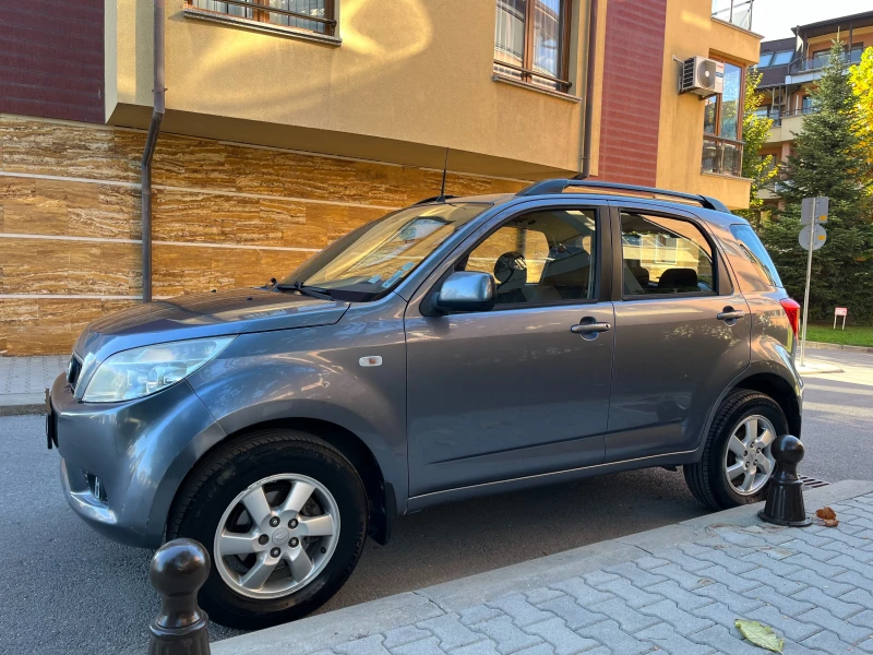 Daihatsu Terios Бензин/ Газ, снимка 7 - Автомобили и джипове - 47700737