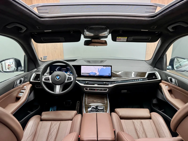 BMW X7 40d xDrive M Sport FACELIFT * 1-ви СОБСТВЕНИК* , снимка 7 - Автомобили и джипове - 50573413