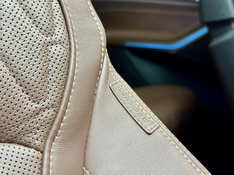 BMW X7 40d xDrive M Sport FACELIFT * 1-ви СОБСТВЕНИК* , снимка 9 - Автомобили и джипове - 50573413