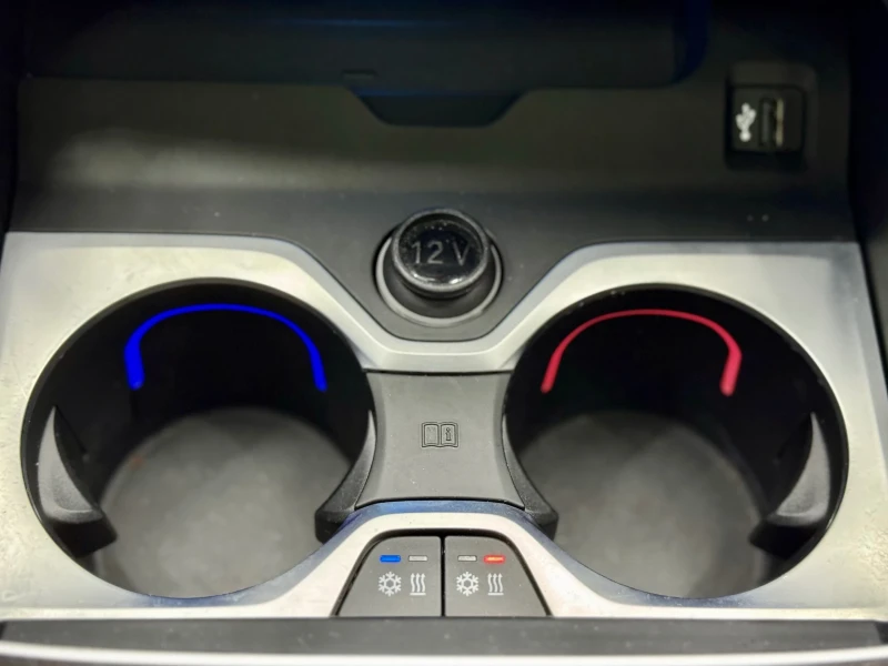 BMW X7 40d xDrive M Sport FACELIFT * 1-ви СОБСТВЕНИК* , снимка 12 - Автомобили и джипове - 50573413