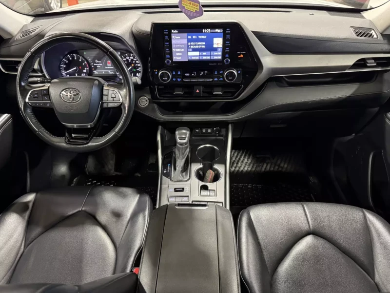 Toyota Highlander 3.5 V6 / XLE / 7 Seats / Carplay, снимка 7 - Автомобили и джипове - 52749534
