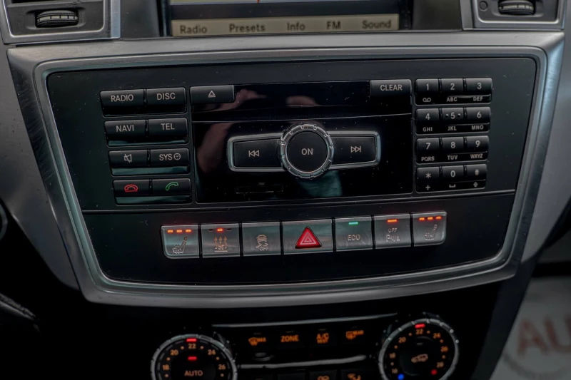 Mercedes-Benz ML 350 CDI BLUETEC/AirMatic/Подргев/Печка/PDC/Sport, снимка 10 - Автомобили и джипове - 52798535