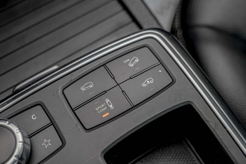 Mercedes-Benz ML 350 CDI BLUETEC/AirMatic/Подргев/Печка/PDC/Sport, снимка 9 - Автомобили и джипове - 52798535