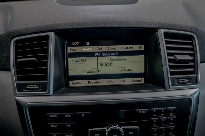 Mercedes-Benz ML 350 CDI BLUETEC/AirMatic/Подргев/Печка/PDC/Sport, снимка 11 - Автомобили и джипове - 52798535