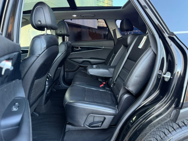 Kia Sorento 2.2 CRDI AWD PLATINUM ОТЛИЧНО СЪСТОЯНИЕ КАТО НОВ, снимка 9 - Автомобили и джипове - 53136141