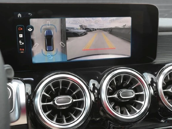 Mercedes-Benz GLB 35 AMG 4Matic = Premium = Гаранция, снимка 8 - Автомобили и джипове - 53074956