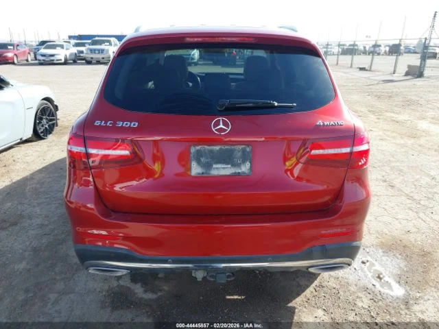 Mercedes-Benz GLC 300 4MATIC* AMG-PACK* BURMESTER* PANORAMA* ПОДГРЕВ* , снимка 4 - Автомобили и джипове - 54241465