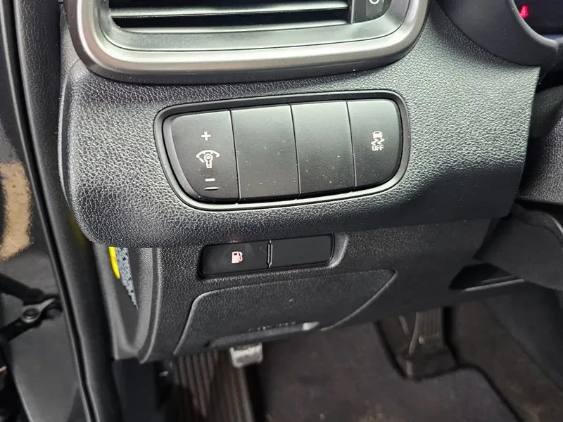 Kia Sorento 2.0 4WD PRESTIGE, снимка 16 - Автомобили и джипове - 54997172
