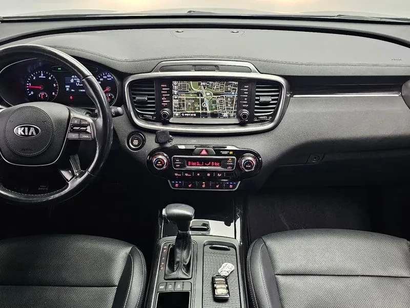 Kia Sorento 2.0 4WD PRESTIGE, снимка 7 - Автомобили и джипове - 54997172