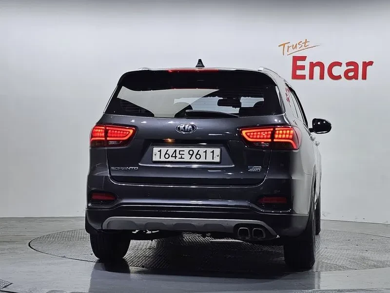Kia Sorento 2.0 4WD PRESTIGE, снимка 4 - Автомобили и джипове - 54997172